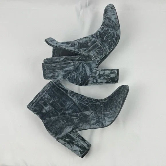 Steve Madden Gray Velvet Ankle Boots with Block Heel - Picture 11 of 12